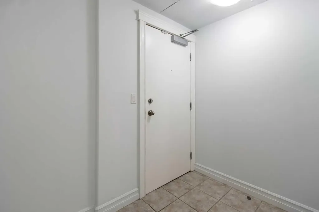 836 15 Avenue SW Calgary AB T2R 1S2
