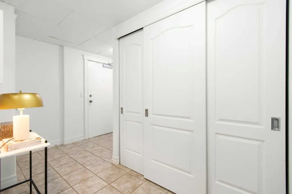836 15 Avenue SW Calgary AB T2R 1S2