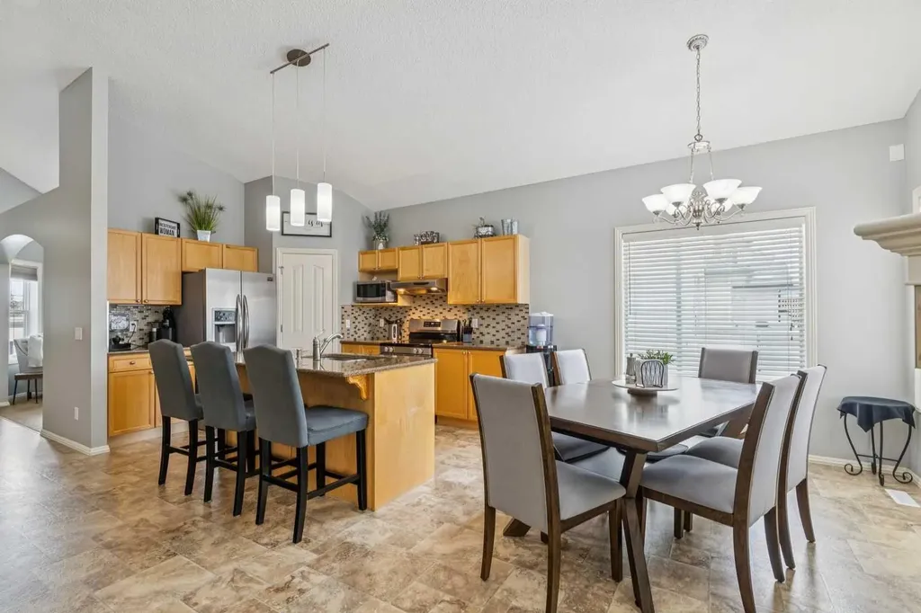 328 Cove Road Chestermere AB T1X 1L5