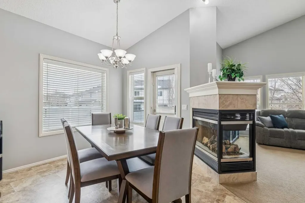 328 Cove Road Chestermere AB T1X 1L5