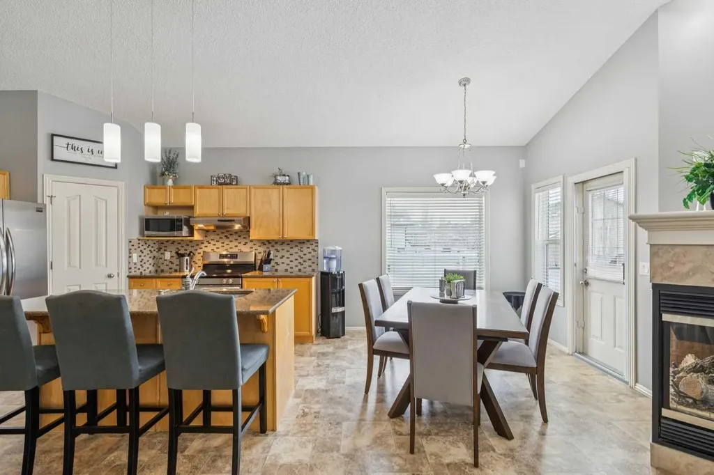 328 Cove Road Chestermere AB T1X 1L5