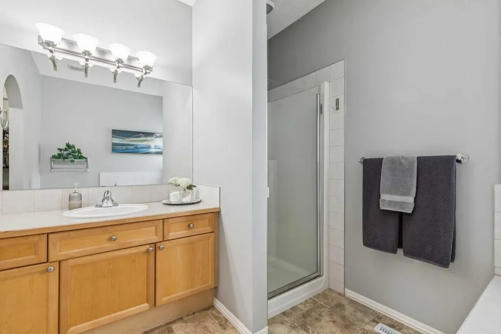 328 Cove Road Chestermere AB T1X 1L5