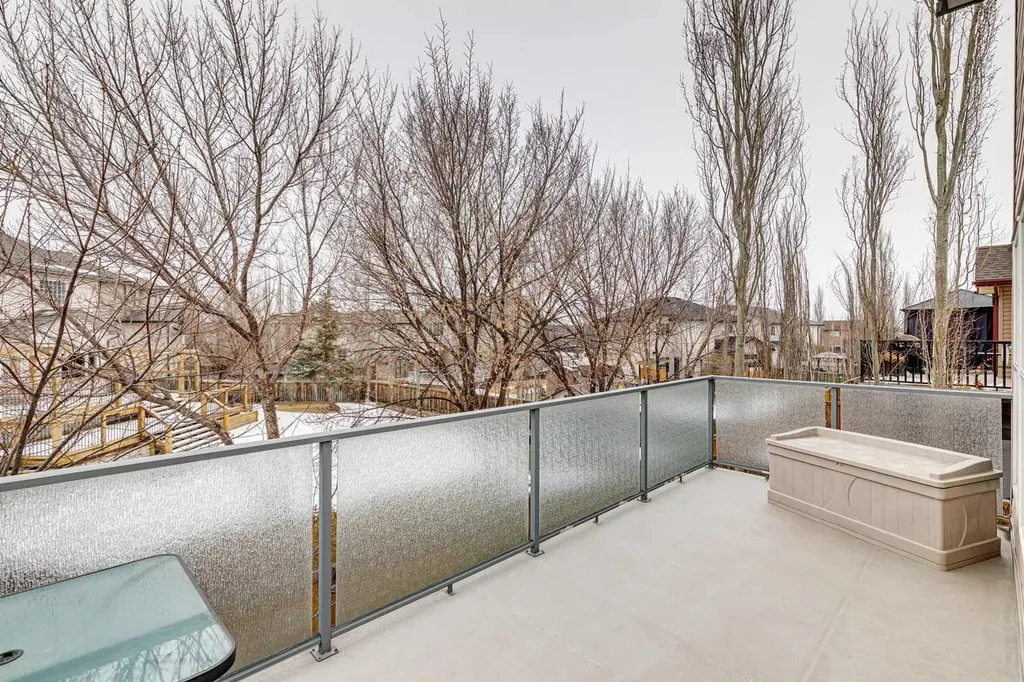 328 Cove Road Chestermere AB T1X 1L5