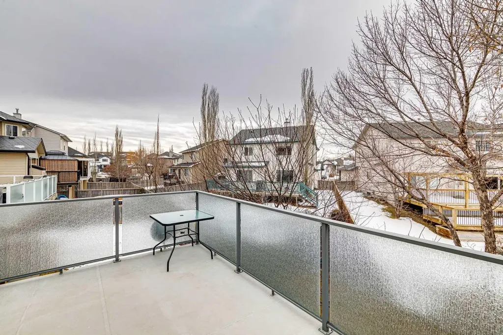 328 Cove Road Chestermere AB T1X 1L5