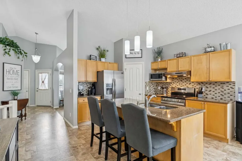 328 Cove Road Chestermere AB T1X 1L5
