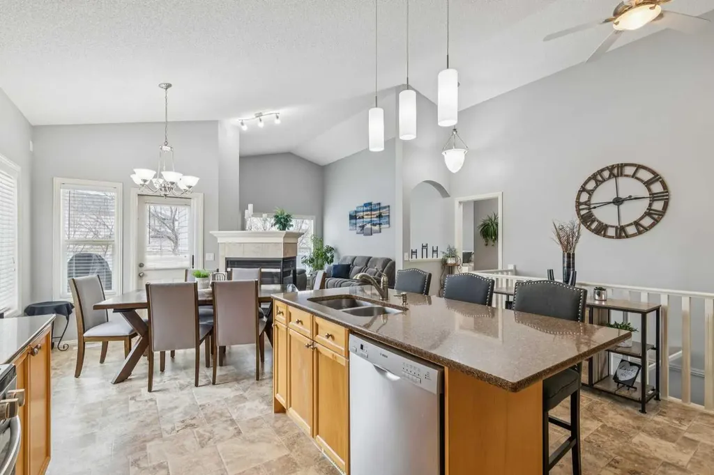328 Cove Road Chestermere AB T1X 1L5