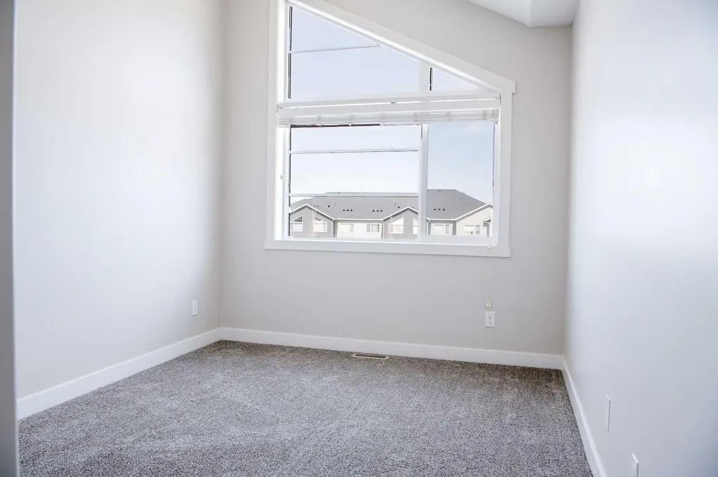 206 Redstone View NE Calgary AB T3N 0M9