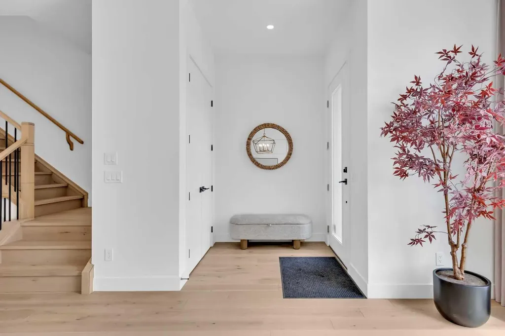 2625 29 Street SW Calgary AB T3E 2K6