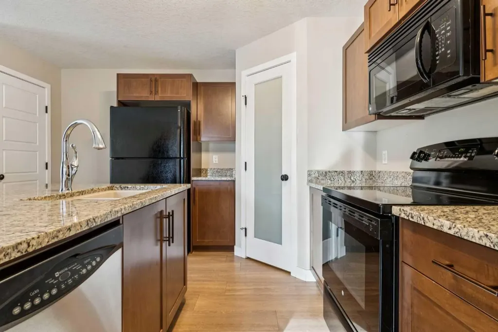 2781 Chinook Winds Drive SW Airdrie AB T4B 3S5