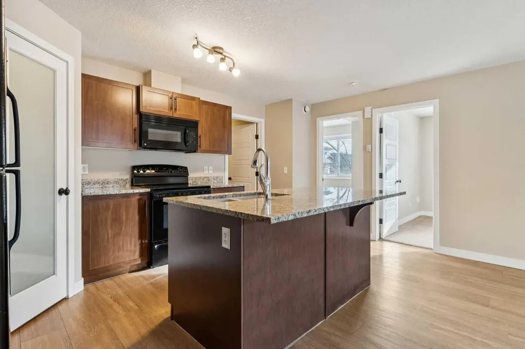 2781 Chinook Winds Drive SW Airdrie AB T4B 3S5
