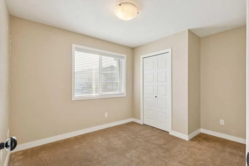2781 Chinook Winds Drive SW Airdrie AB T4B 3S5