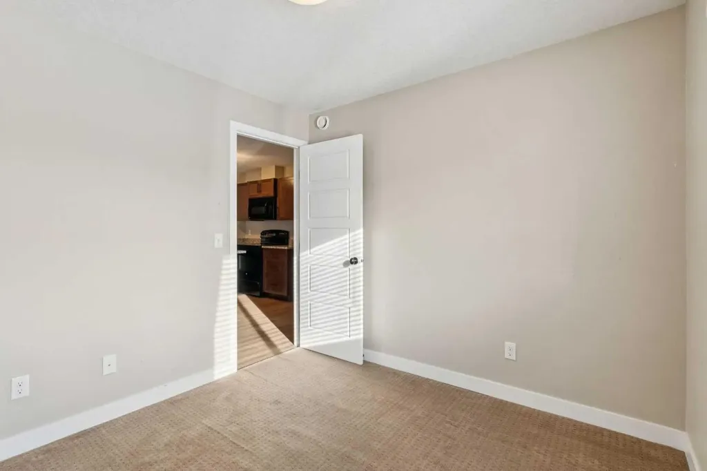 2781 Chinook Winds Drive SW Airdrie AB T4B 3S5