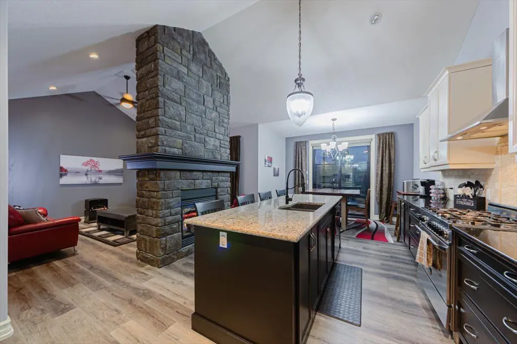 115 Montclair Place Rural Rocky View County AB T4C 0A7