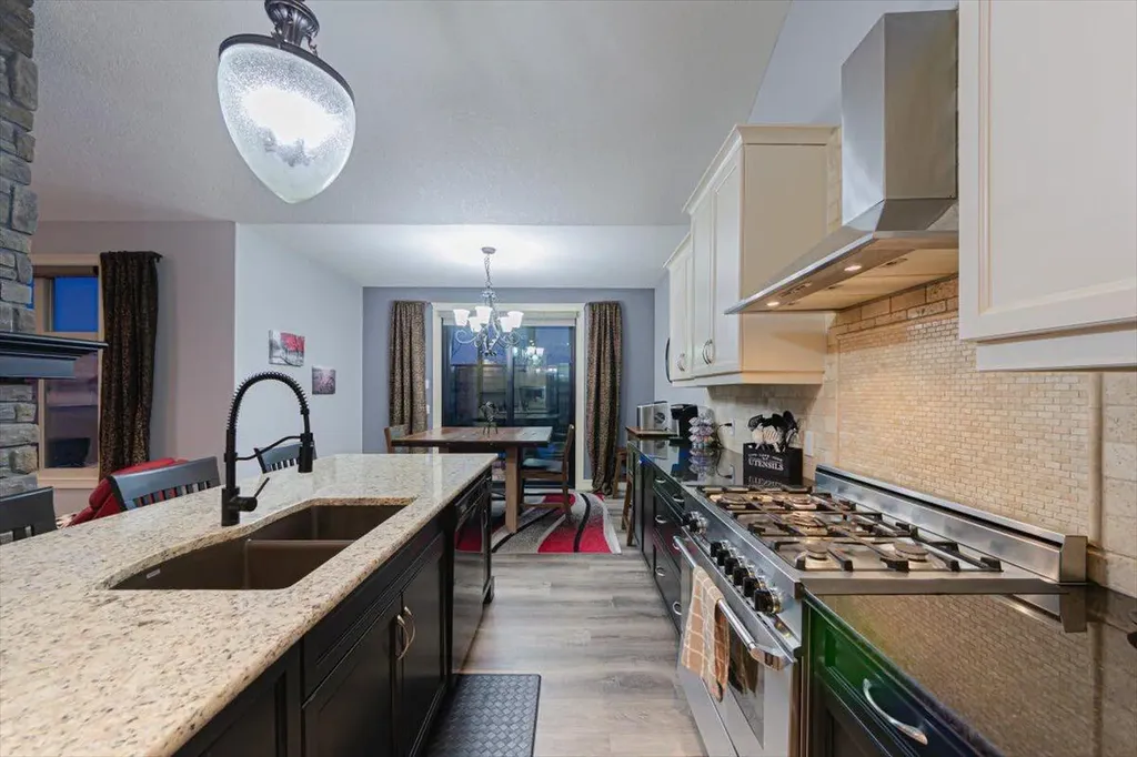 115 Montclair Place Rural Rocky View County AB T4C 0A7