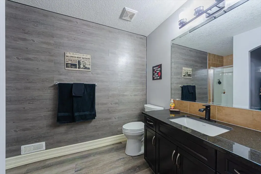 115 Montclair Place Rural Rocky View County AB T4C 0A7