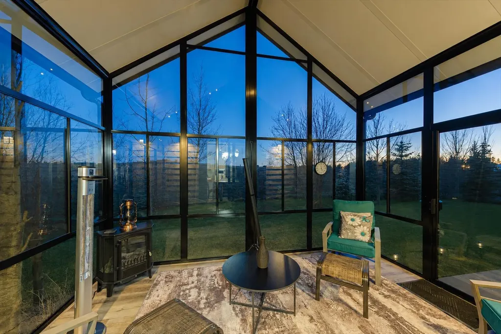 115 Montclair Place Rural Rocky View County AB T4C 0A7