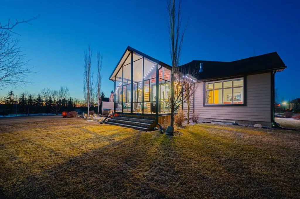 115 Montclair Place Rural Rocky View County AB T4C 0A7
