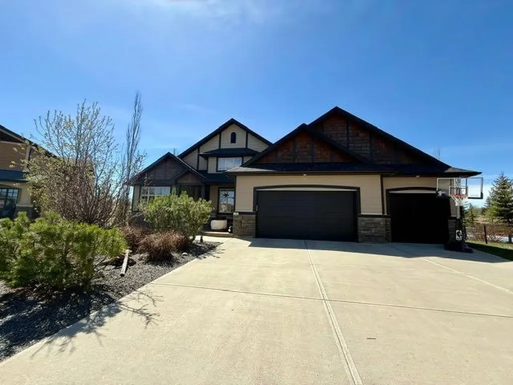 115 Montclair Place Rural Rocky View County AB T4C 0A7
