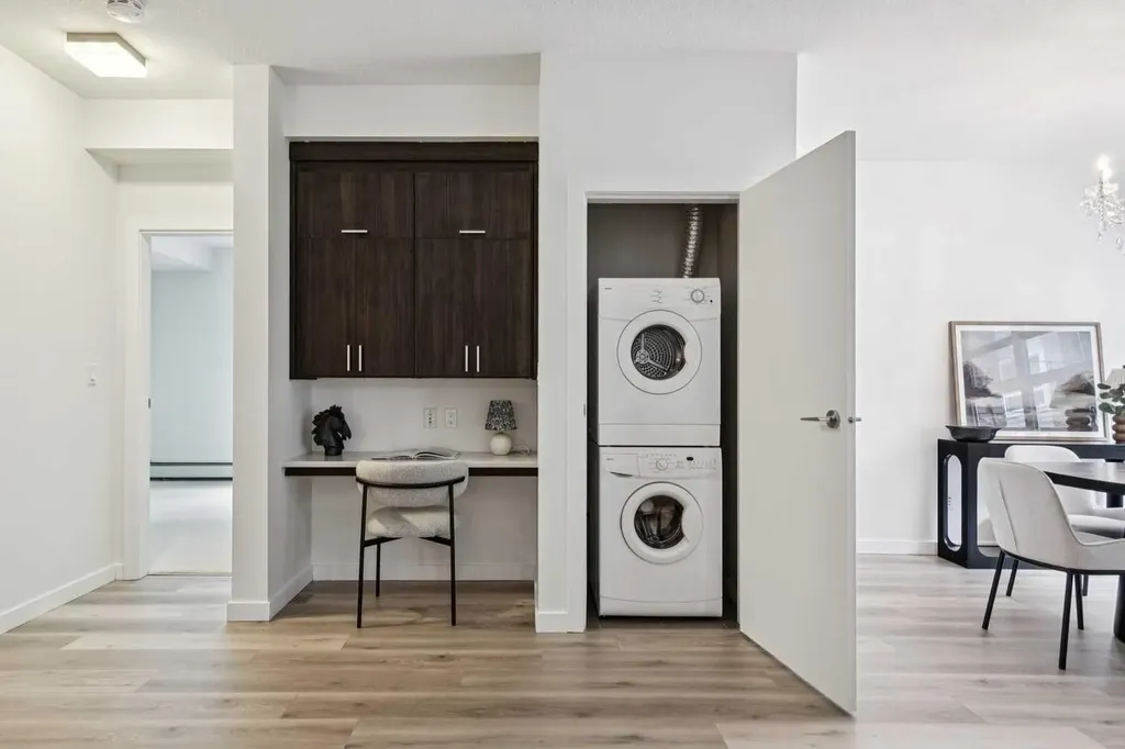 721 4 Street NE Calgary AB T2E 3S7