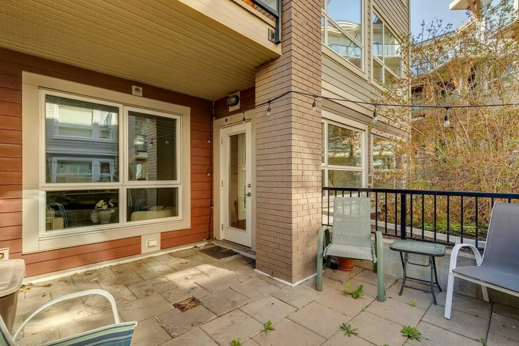 721 4 Street NE Calgary AB T2E 3S7