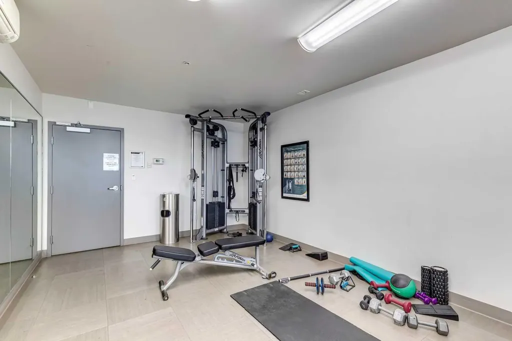 721 4 Street NE Calgary AB T2E 3S7