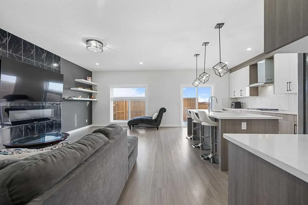 177 Saddlelake Terrace NE Calgary AB T3J 2E8