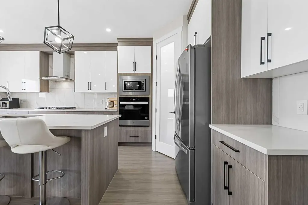177 Saddlelake Terrace NE Calgary AB T3J 2E8