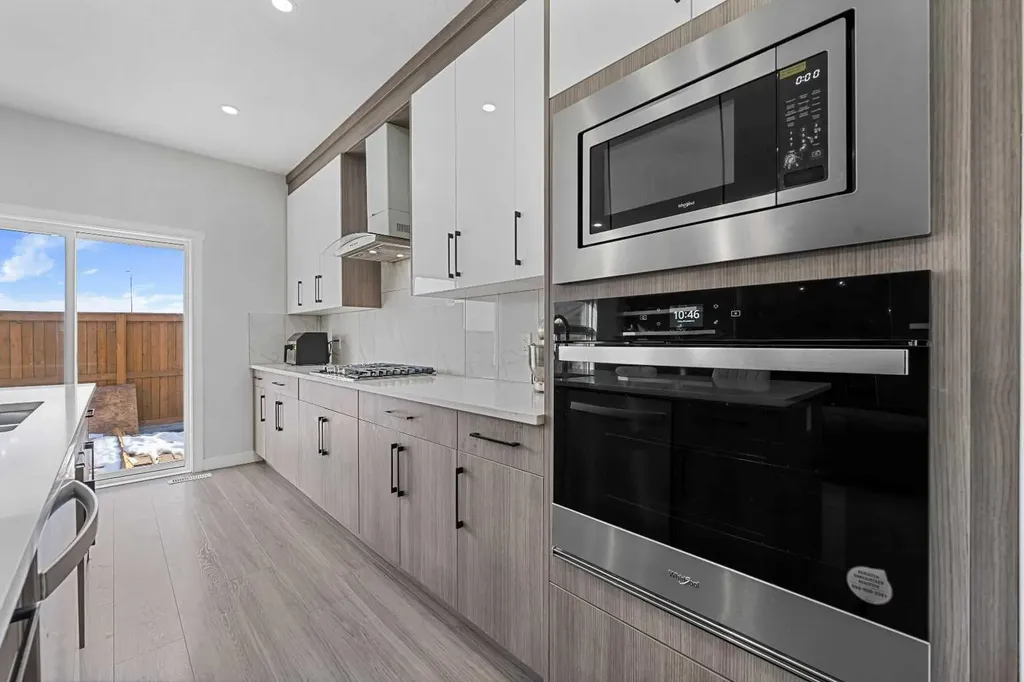 177 Saddlelake Terrace NE Calgary AB T3J 2E8