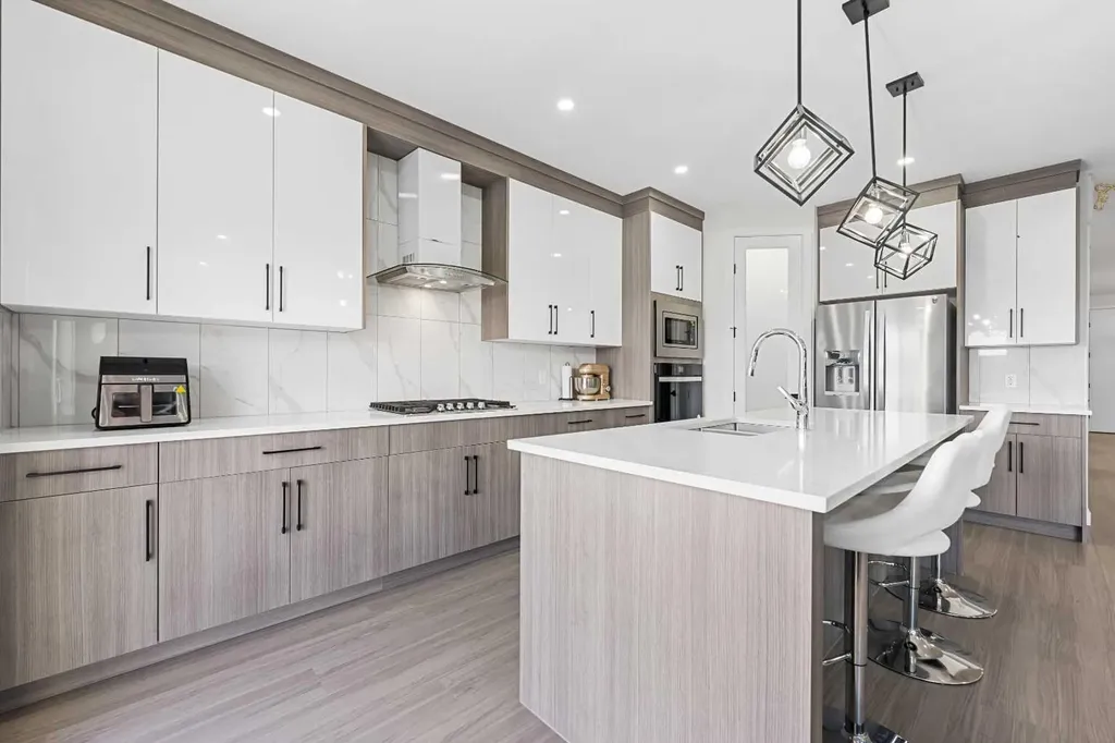 177 Saddlelake Terrace NE Calgary AB T3J 2E8