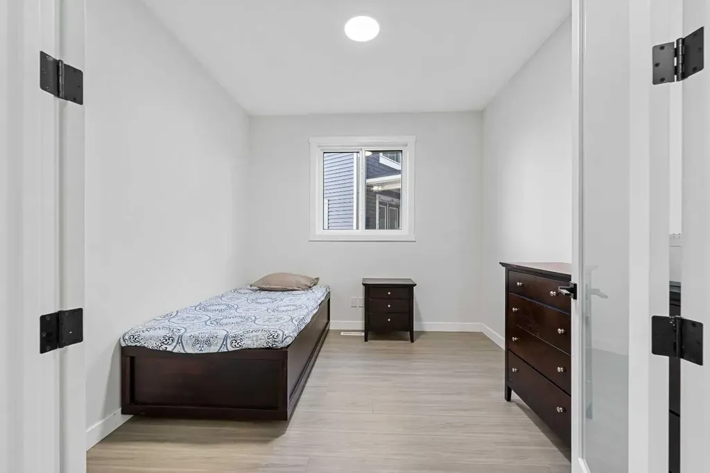 177 Saddlelake Terrace NE Calgary AB T3J 2E8
