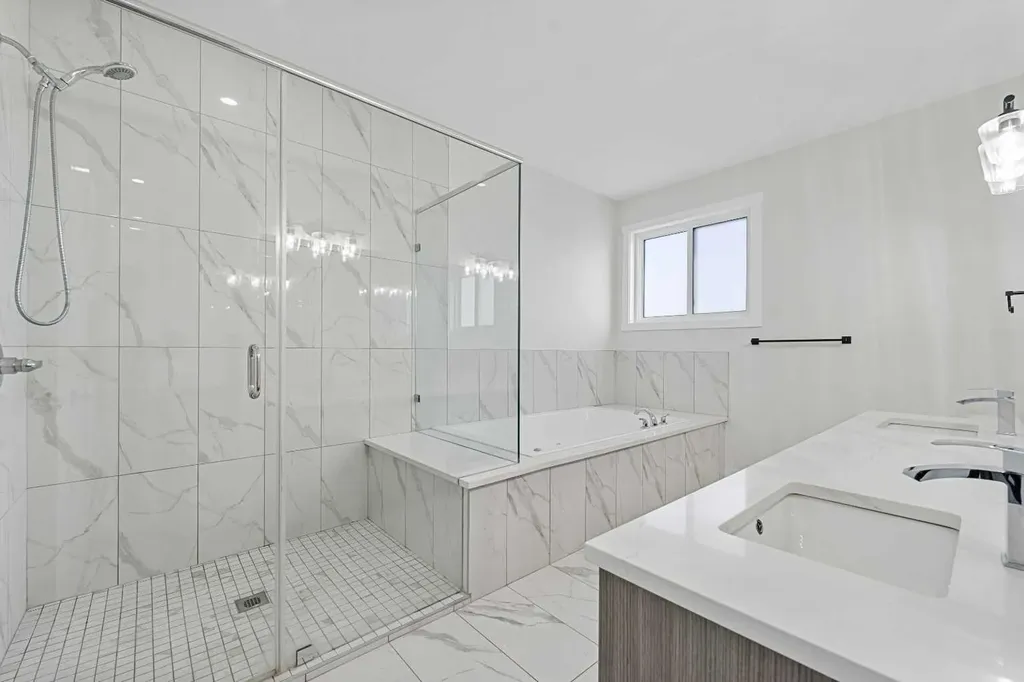 177 Saddlelake Terrace NE Calgary AB T3J 2E8