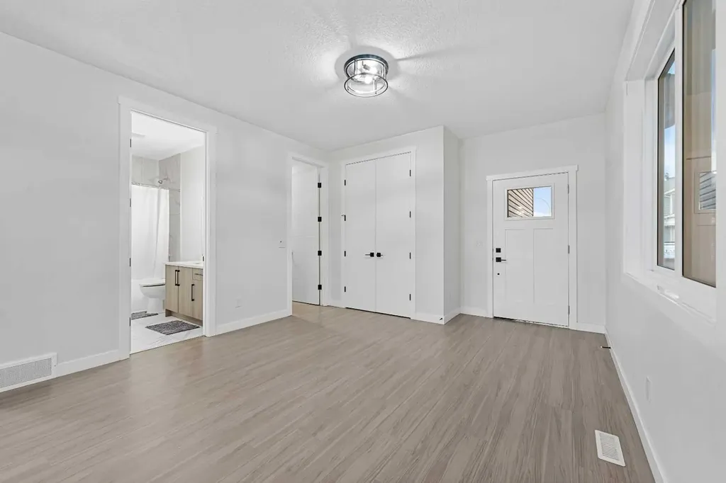 177 Saddlelake Terrace NE Calgary AB T3J 2E8