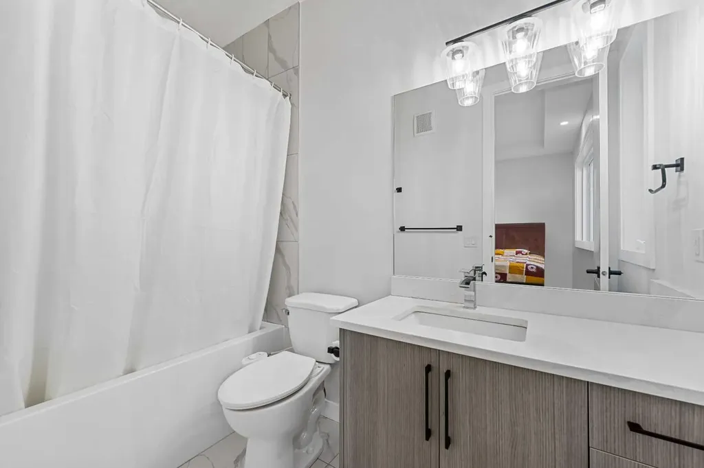 177 Saddlelake Terrace NE Calgary AB T3J 2E8