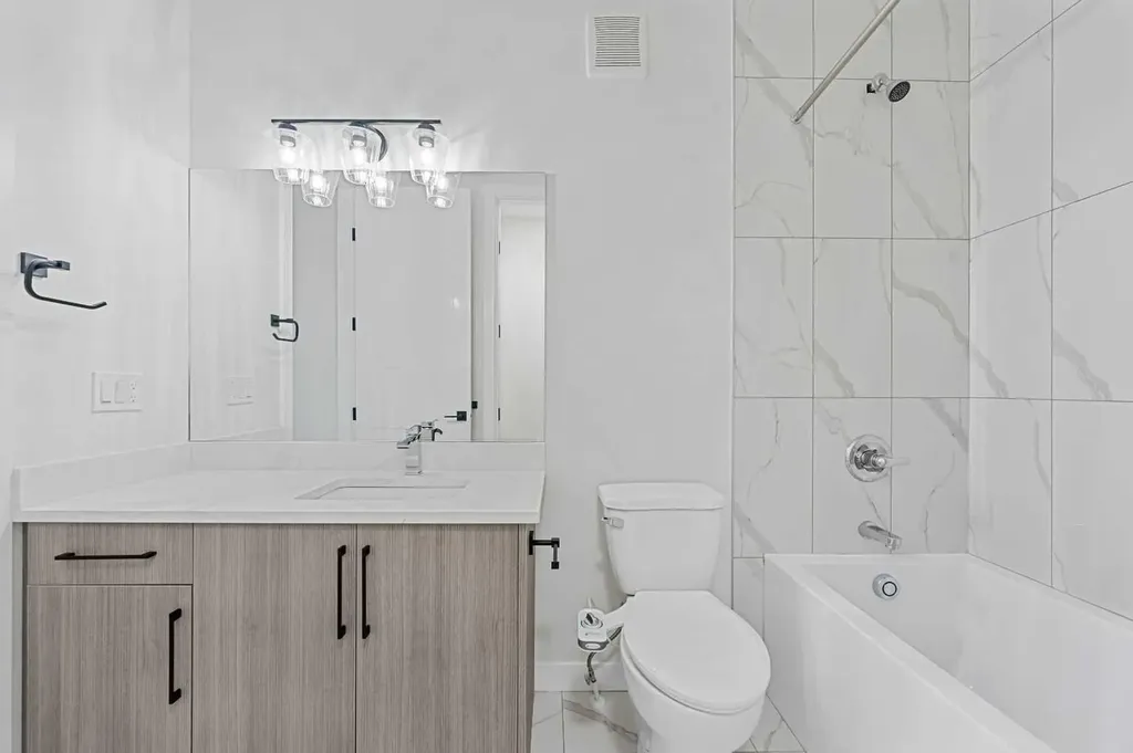 177 Saddlelake Terrace NE Calgary AB T3J 2E8
