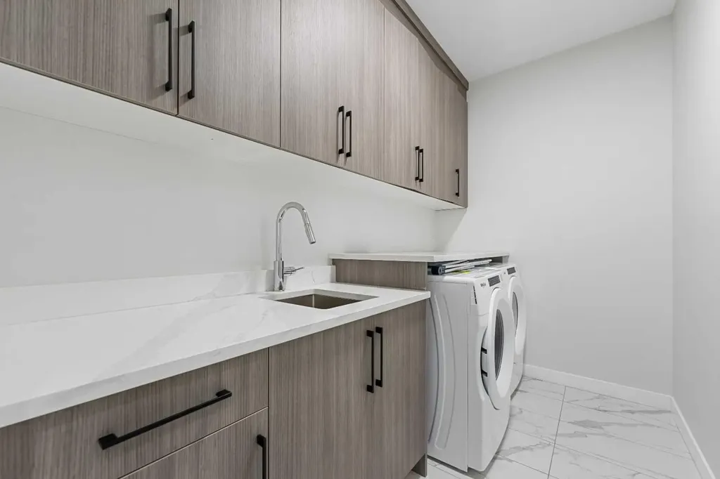 177 Saddlelake Terrace NE Calgary AB T3J 2E8