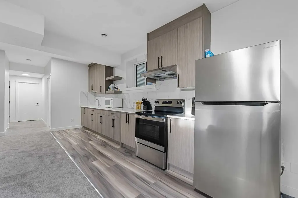 177 Saddlelake Terrace NE Calgary AB T3J 2E8