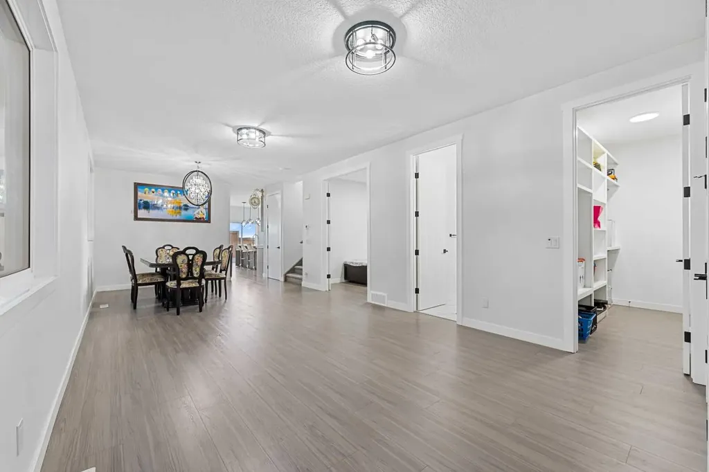 177 Saddlelake Terrace NE Calgary AB T3J 2E8