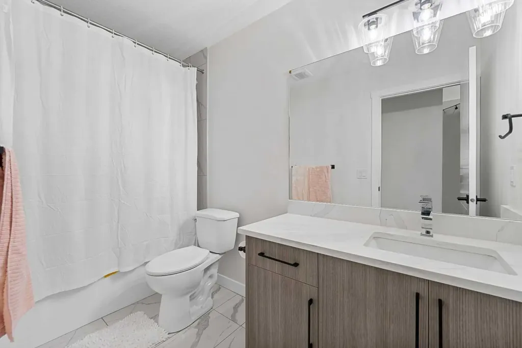 177 Saddlelake Terrace NE Calgary AB T3J 2E8