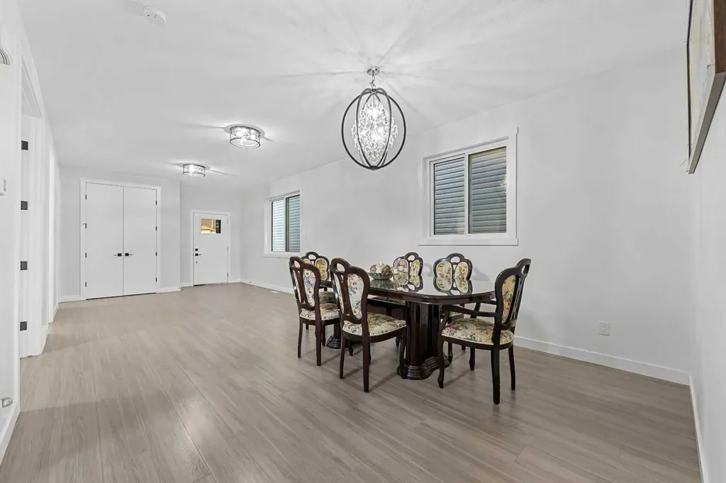 177 Saddlelake Terrace NE Calgary AB T3J 2E8