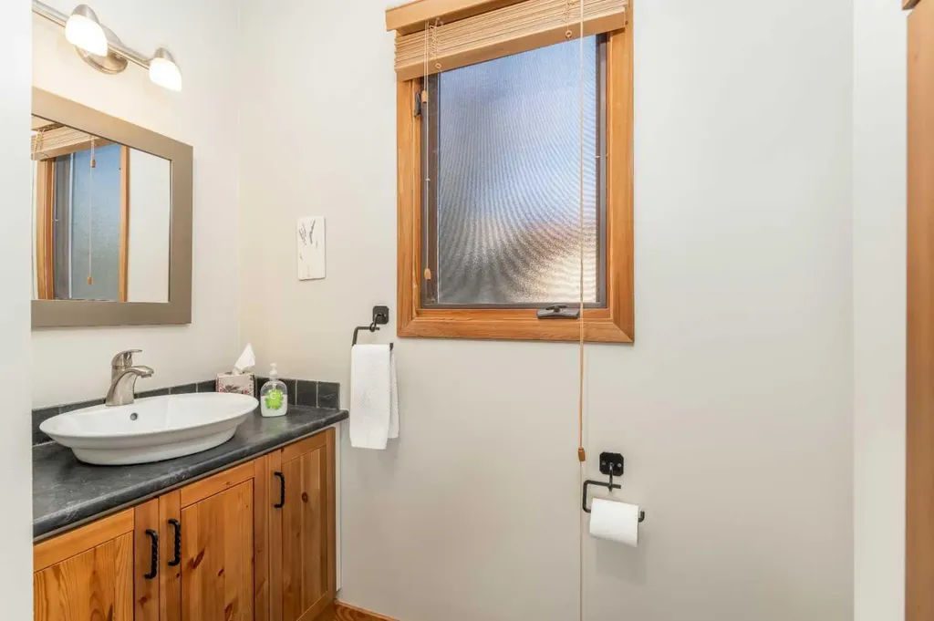 803 800 Larch Place Canmore AB T1W 1S4