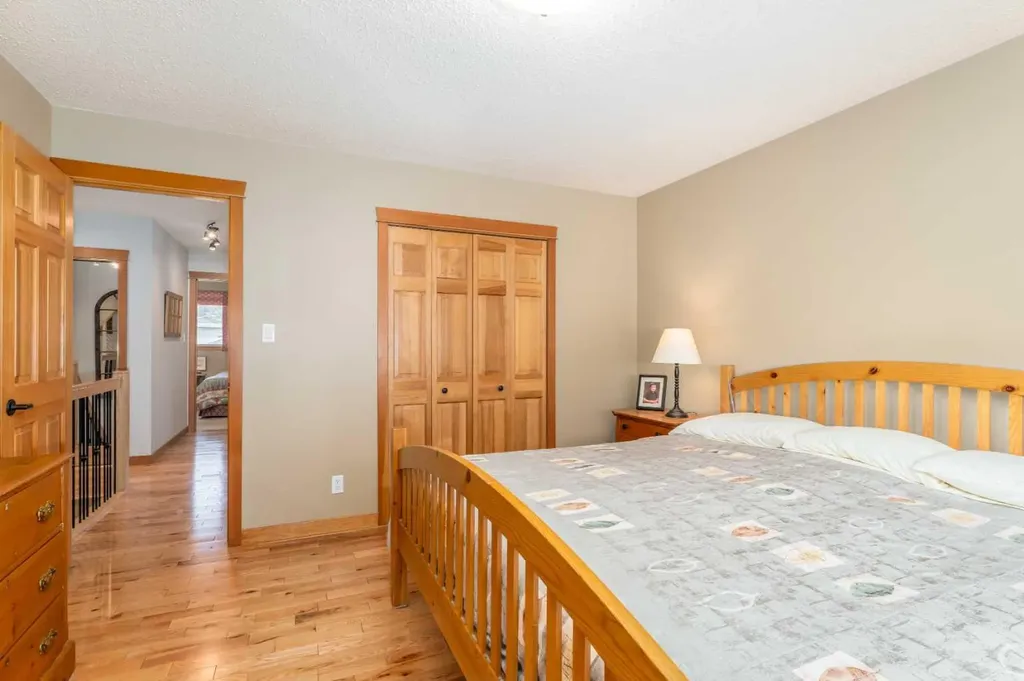 803 800 Larch Place Canmore AB T1W 1S4