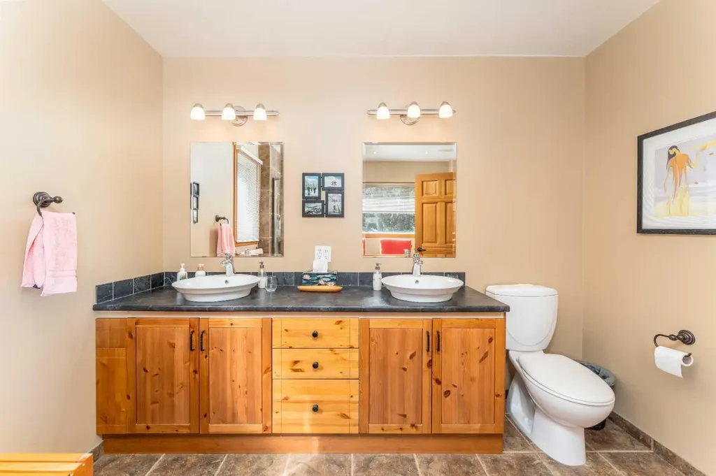 803 800 Larch Place Canmore AB T1W 1S4