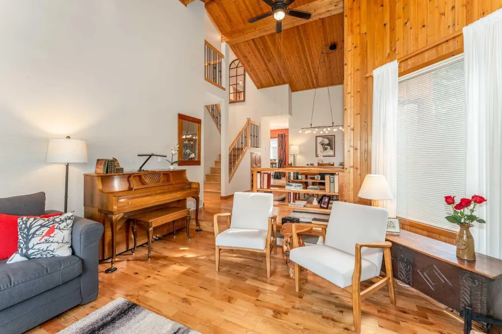 803 800 Larch Place Canmore AB T1W 1S4