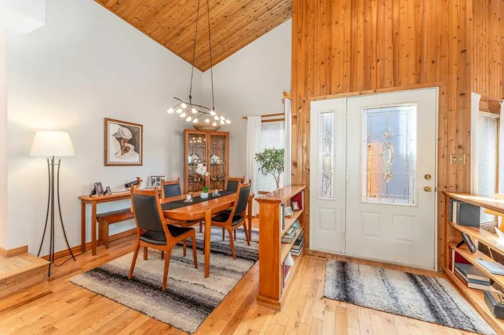 803 800 Larch Place Canmore AB T1W 1S4