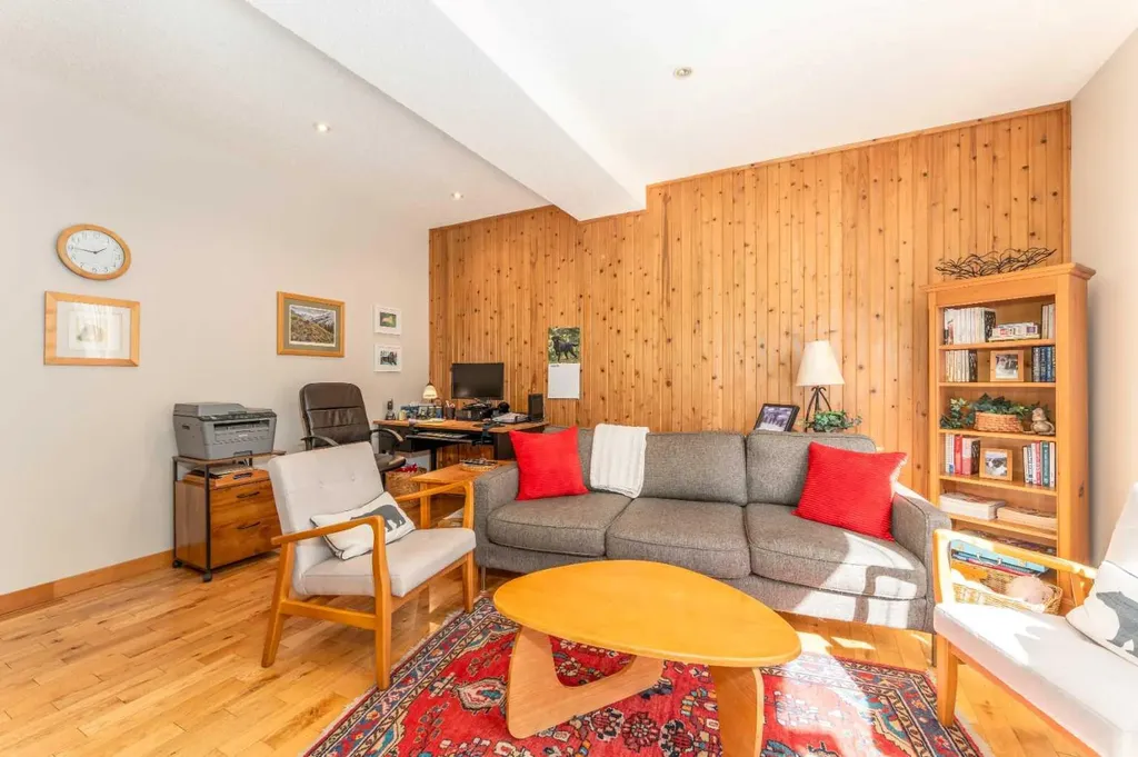 803 800 Larch Place Canmore AB T1W 1S4