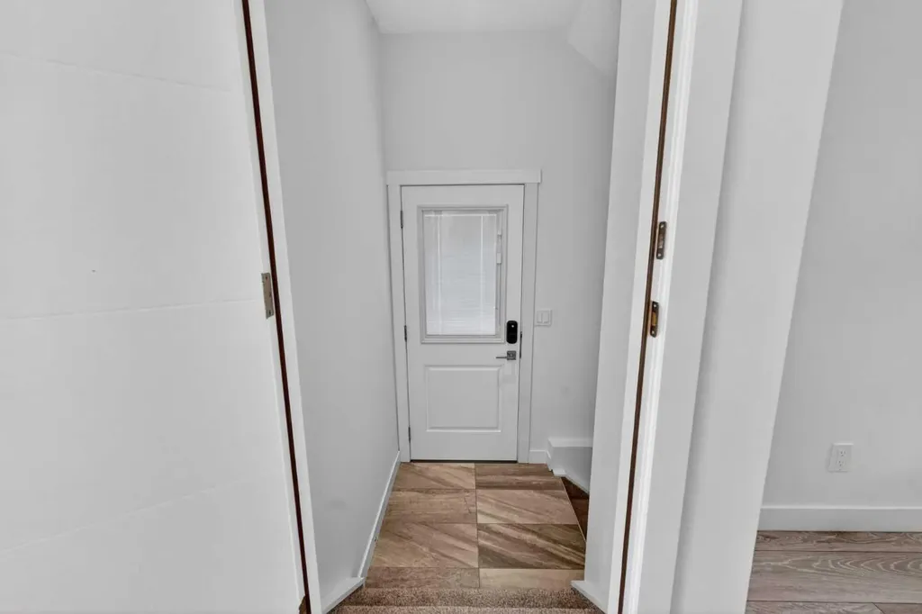 935 Regal Crescent NE Calgary AB T2E 5G8
