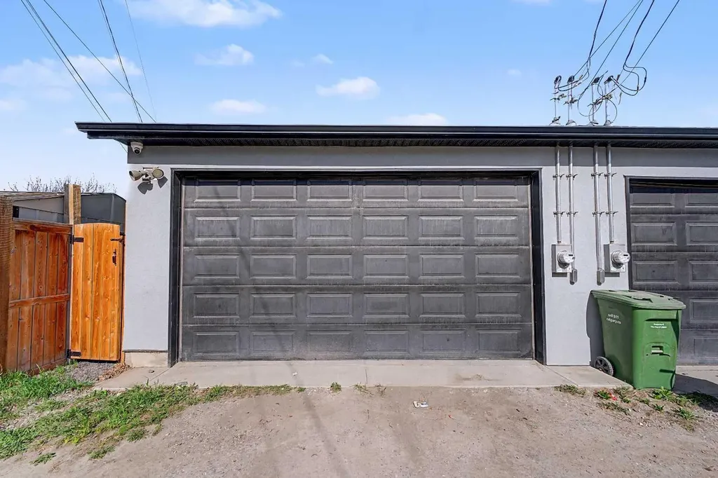 935 Regal Crescent NE Calgary AB T2E 5G8