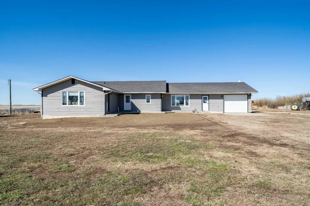 95012 Range Road 105 Rural Forty Mile No. 8 County Of AB T0K 0G0