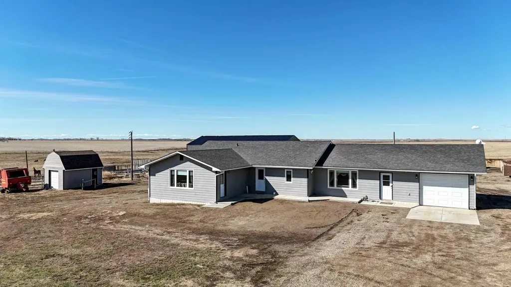 95012 Range Road 105 Rural Forty Mile No. 8 County Of AB T0K 0G0