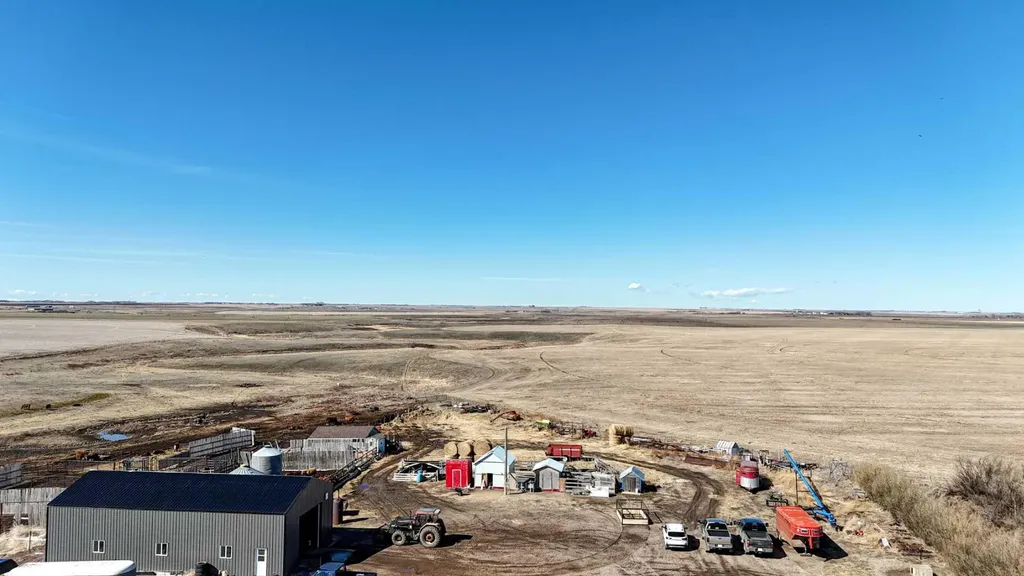 95012 Range Road 105 Rural Forty Mile No. 8 County Of AB T0K 0G0
